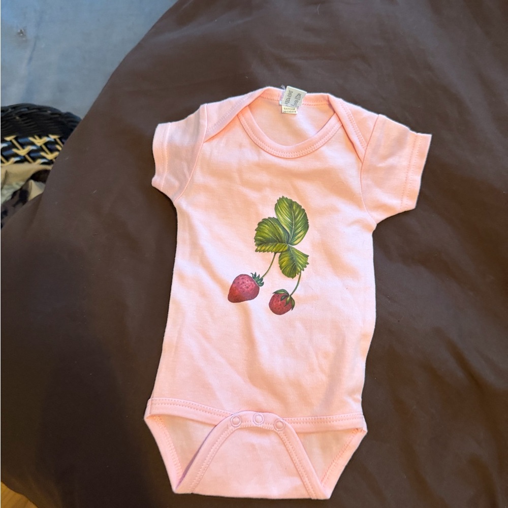 NEWBORN onesie - Picture 3 of 9